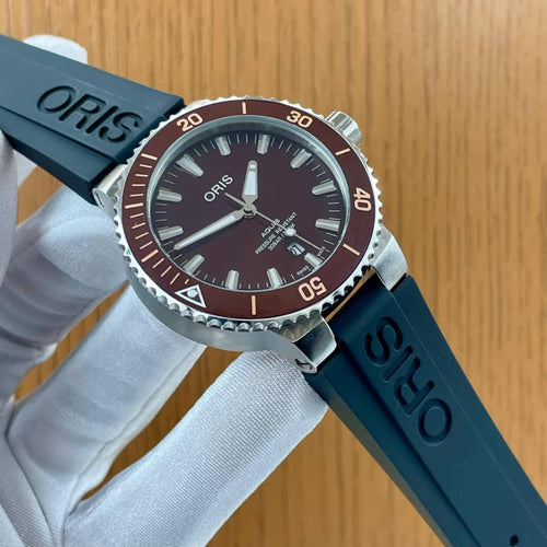 CLASSIC ORIS AQUIS DATE