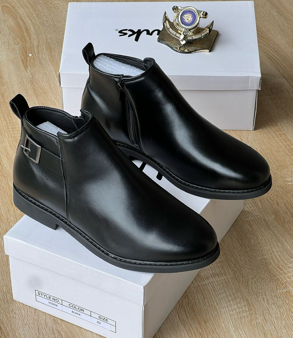 Clarks Men's Black Leather Buckle Ankle Boot